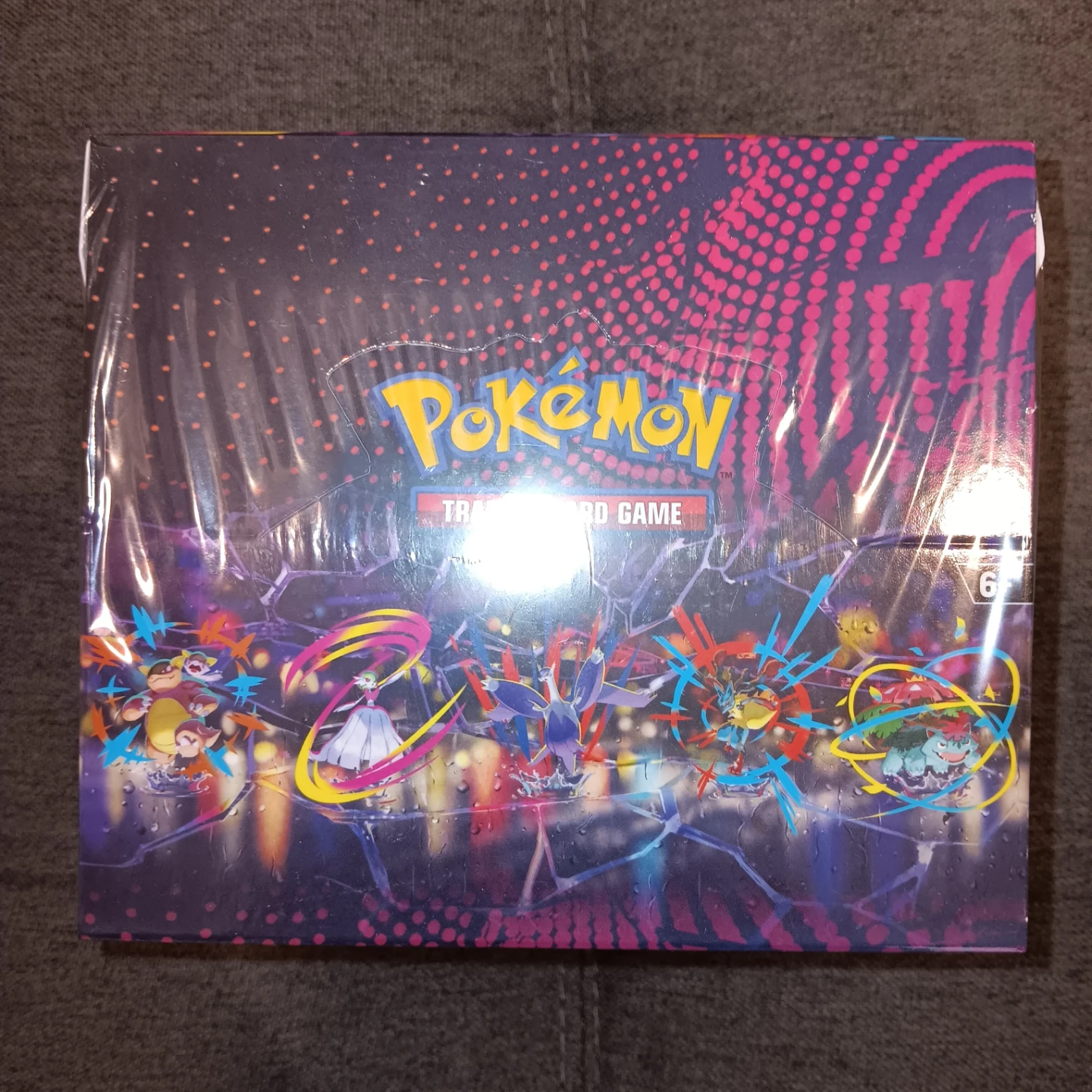 Pokemon TCG: Mega Evolutions Mega Heroes Mini Tin Display