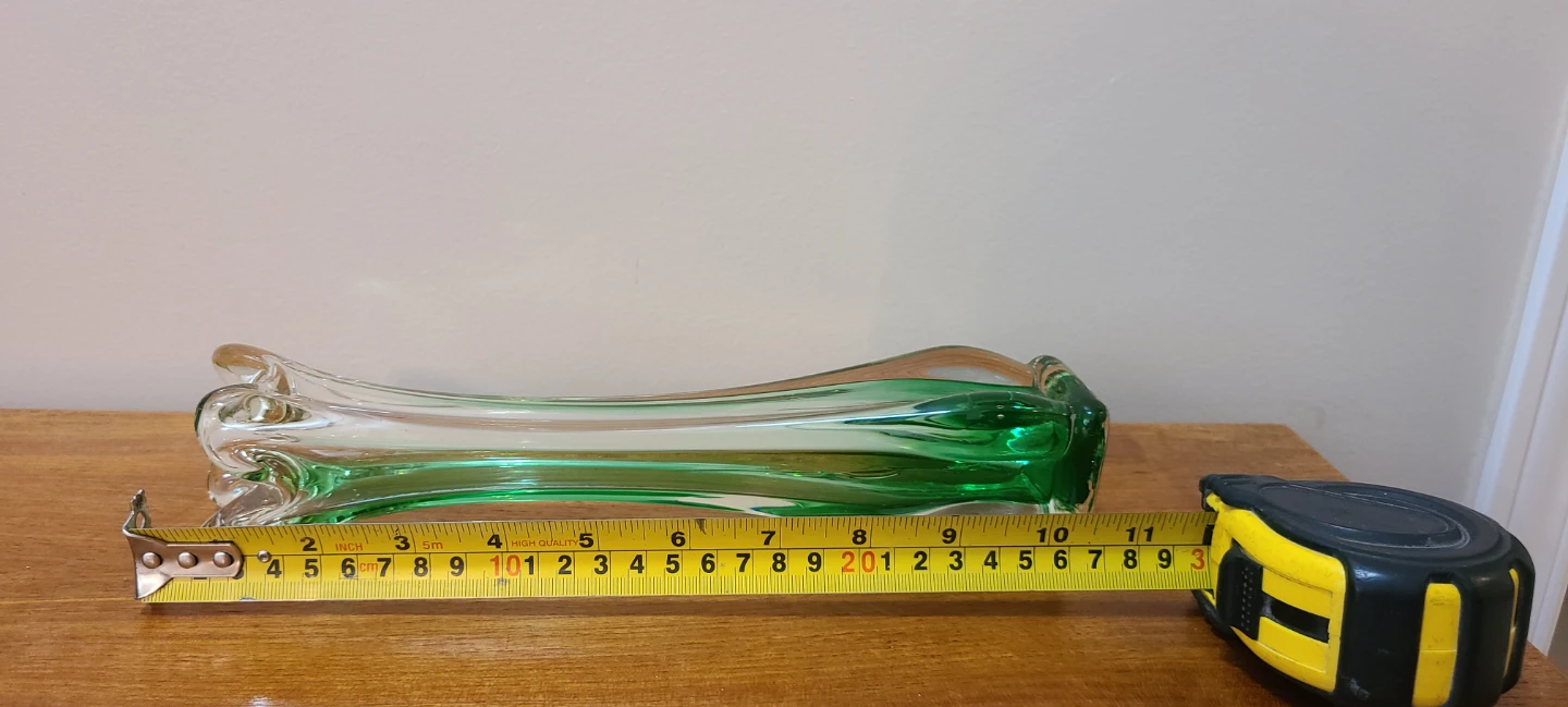 Vintage Green Glass Swirl Vase - photo 2