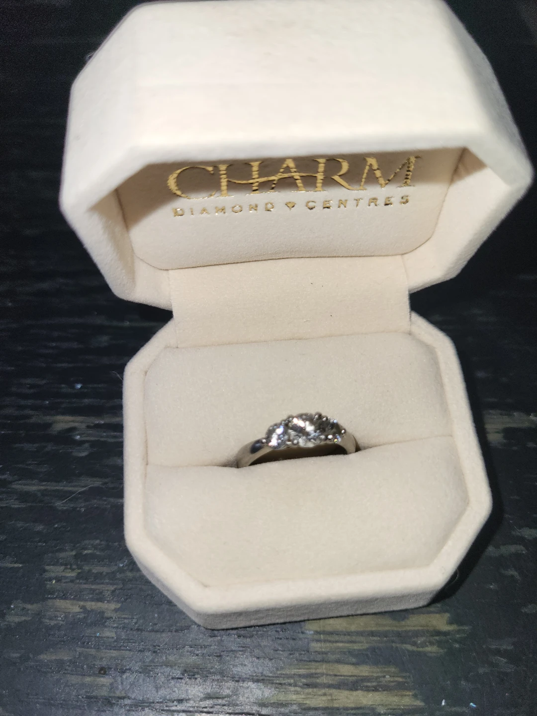Charm Diamond Centres Ring 1.75 karate, platinum setting - photo 2