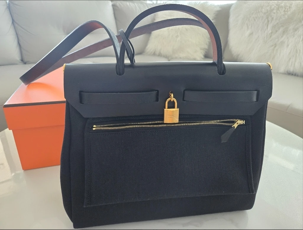 Hermès Black Canvas & Leather Shoulder Bag - photo 2