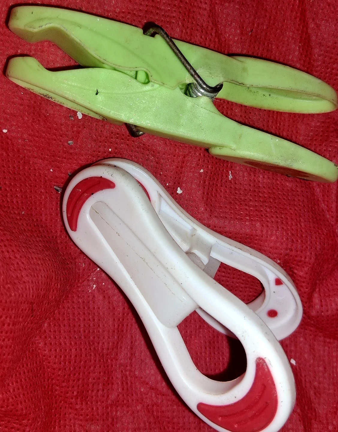 Betty Crocker Bag Clips and Potholder - photo 2