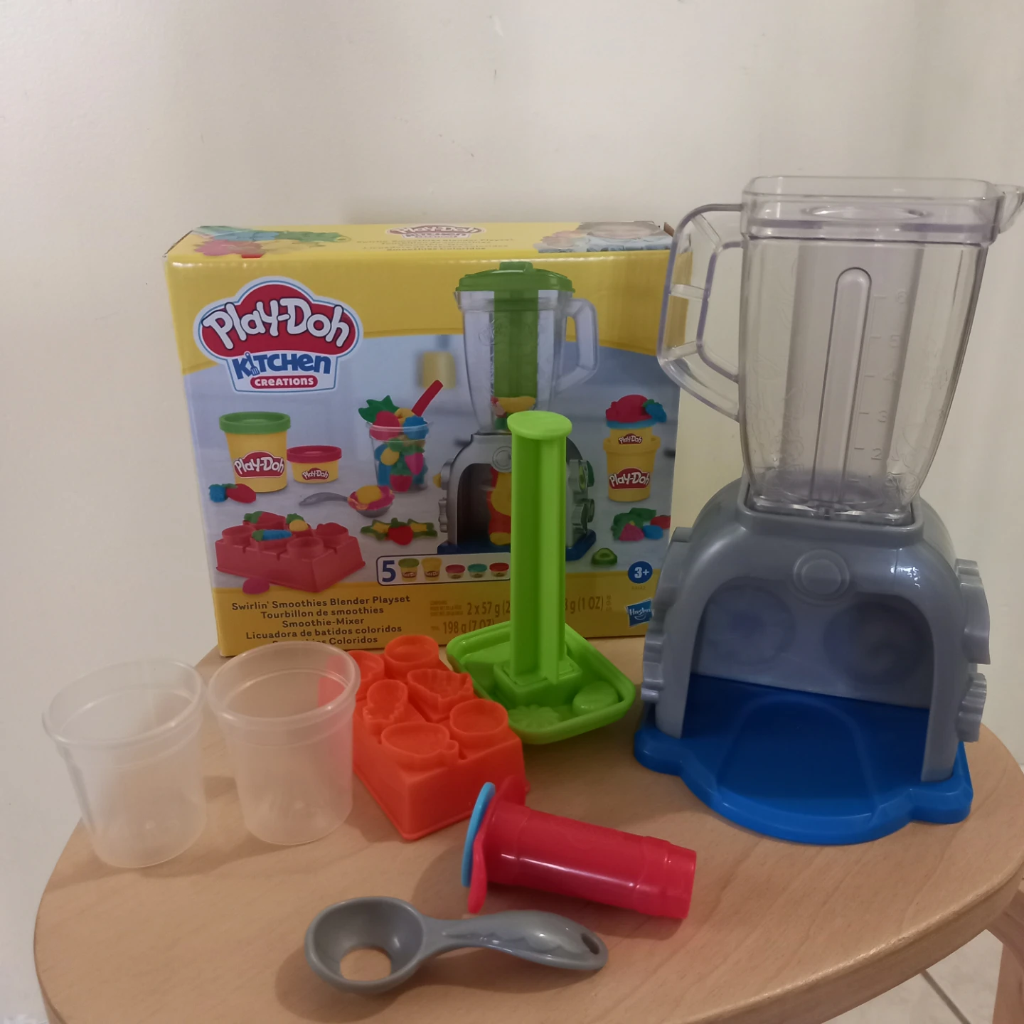 Play-Doh Kitchen Creations Swirlin' Smoothies Blender Playset - photo 2