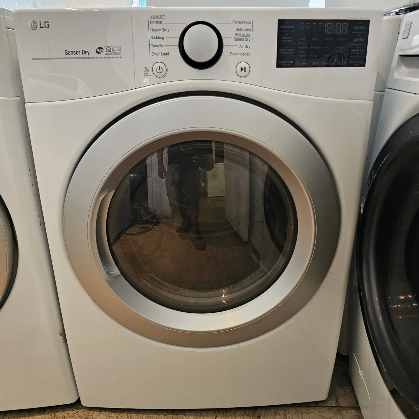 ELECTRIC washer and dryer of the LG brand - photo 3