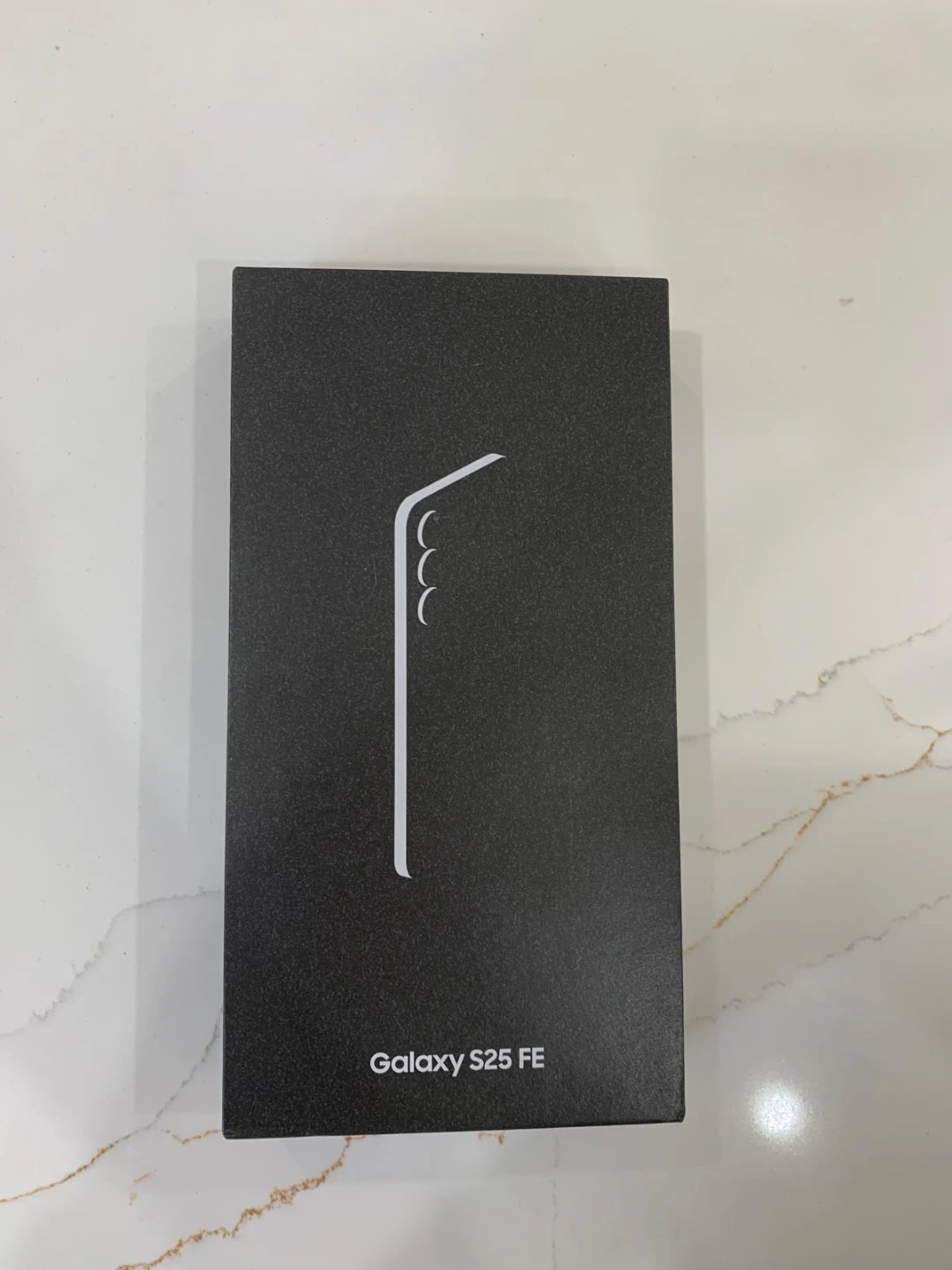 New Samsung Galaxy S25FE 128gb/ Unlocked