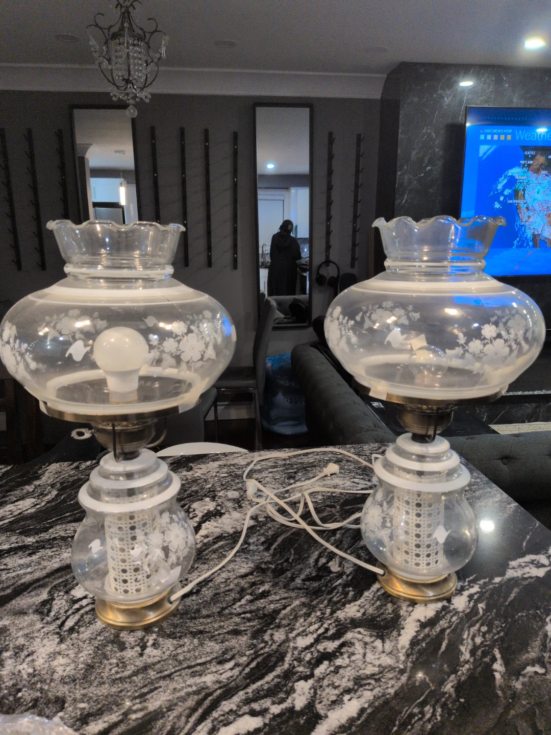 Gone with the wind: Glass Hurricane Table Lamps (Set of 2)