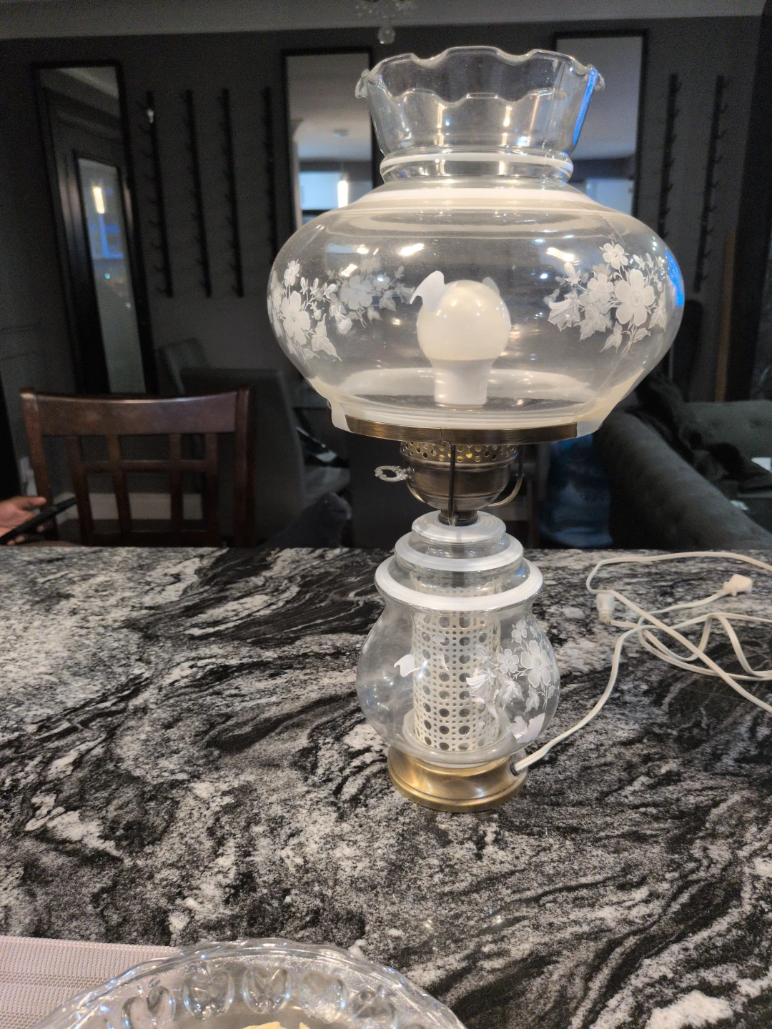 Gone with the wind: Glass Hurricane Table Lamps (Set of 2) - photo 2