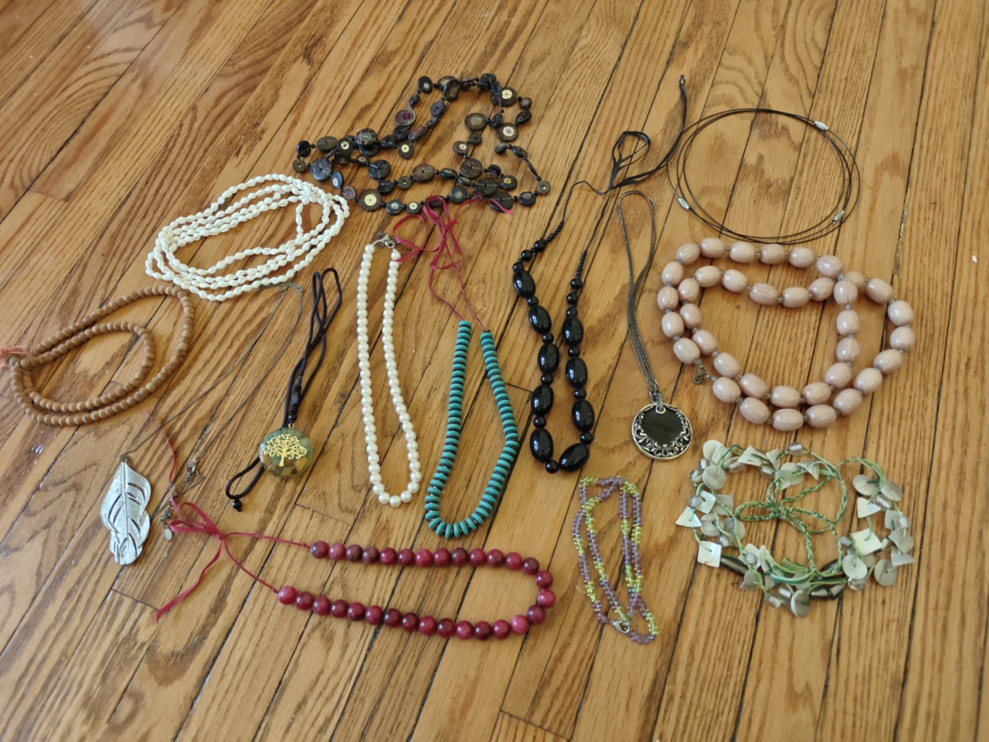 Assorted Necklace Lot