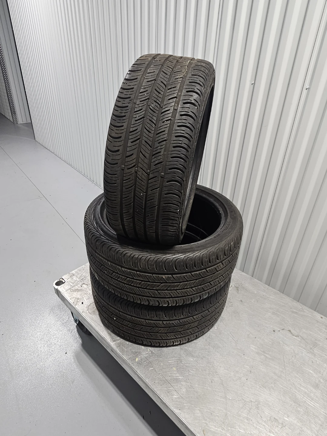 Set of 3 Continental 235/40R18 Tires