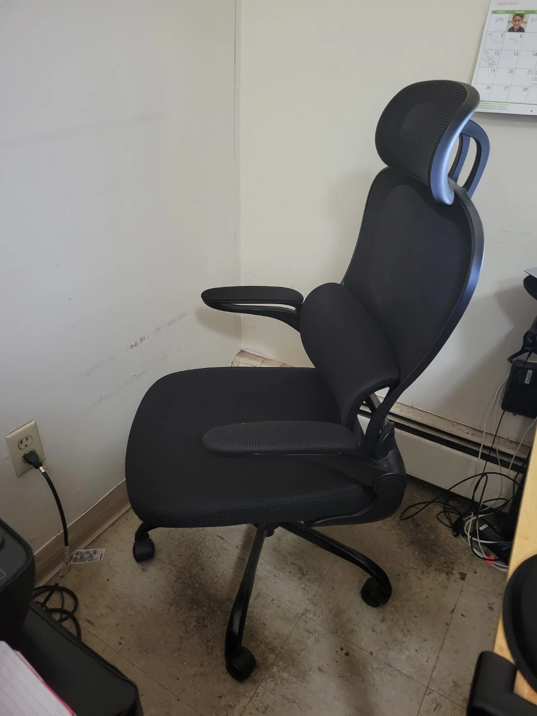 ELAMA Ergonomic Office Chair - photo 4