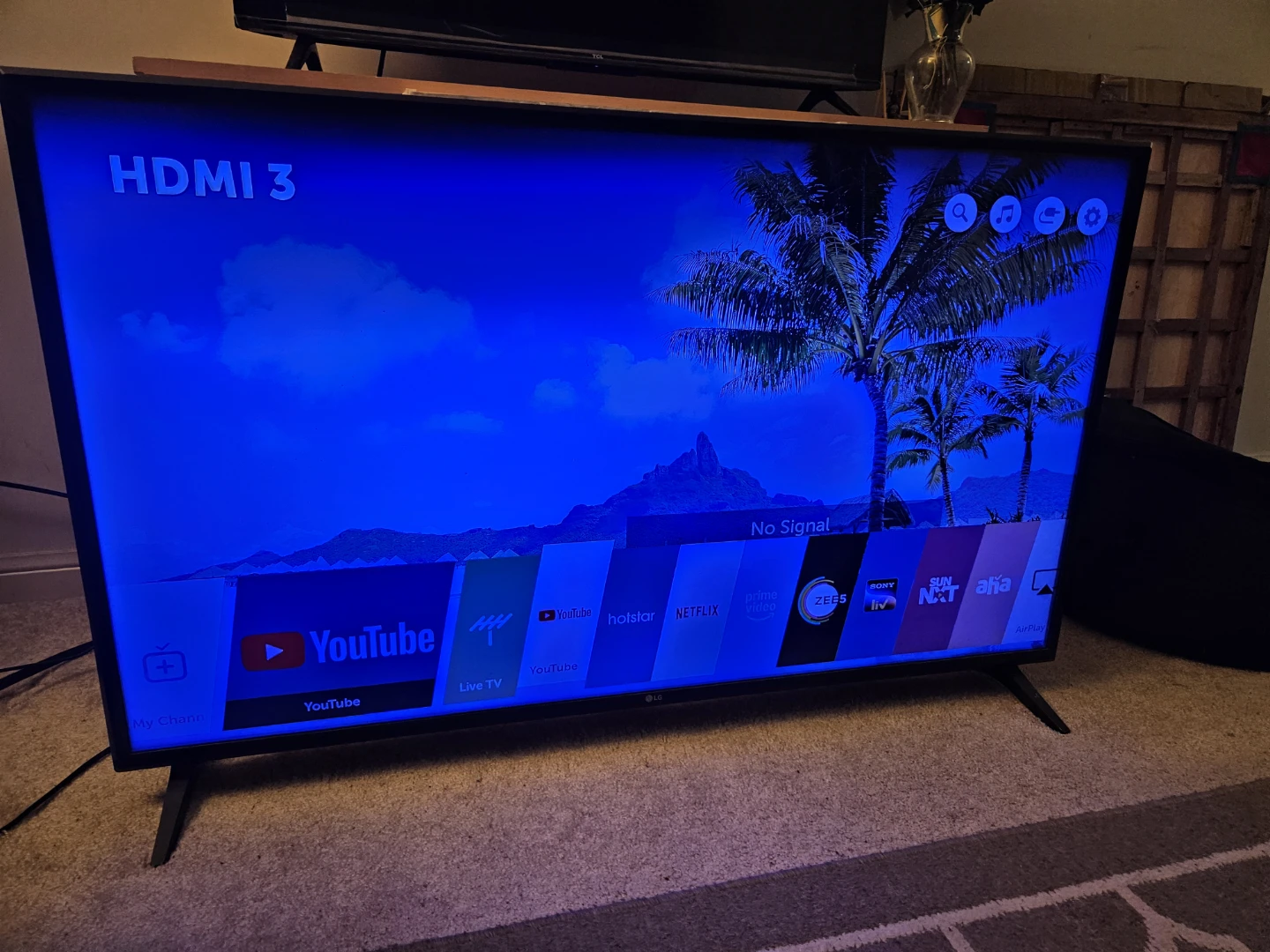 LG Smart TV - photo 2