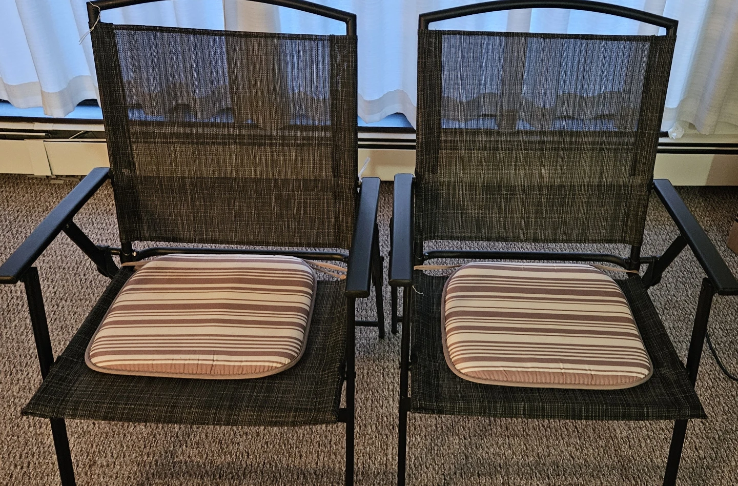 Outdoor Patio Chair with Cushion