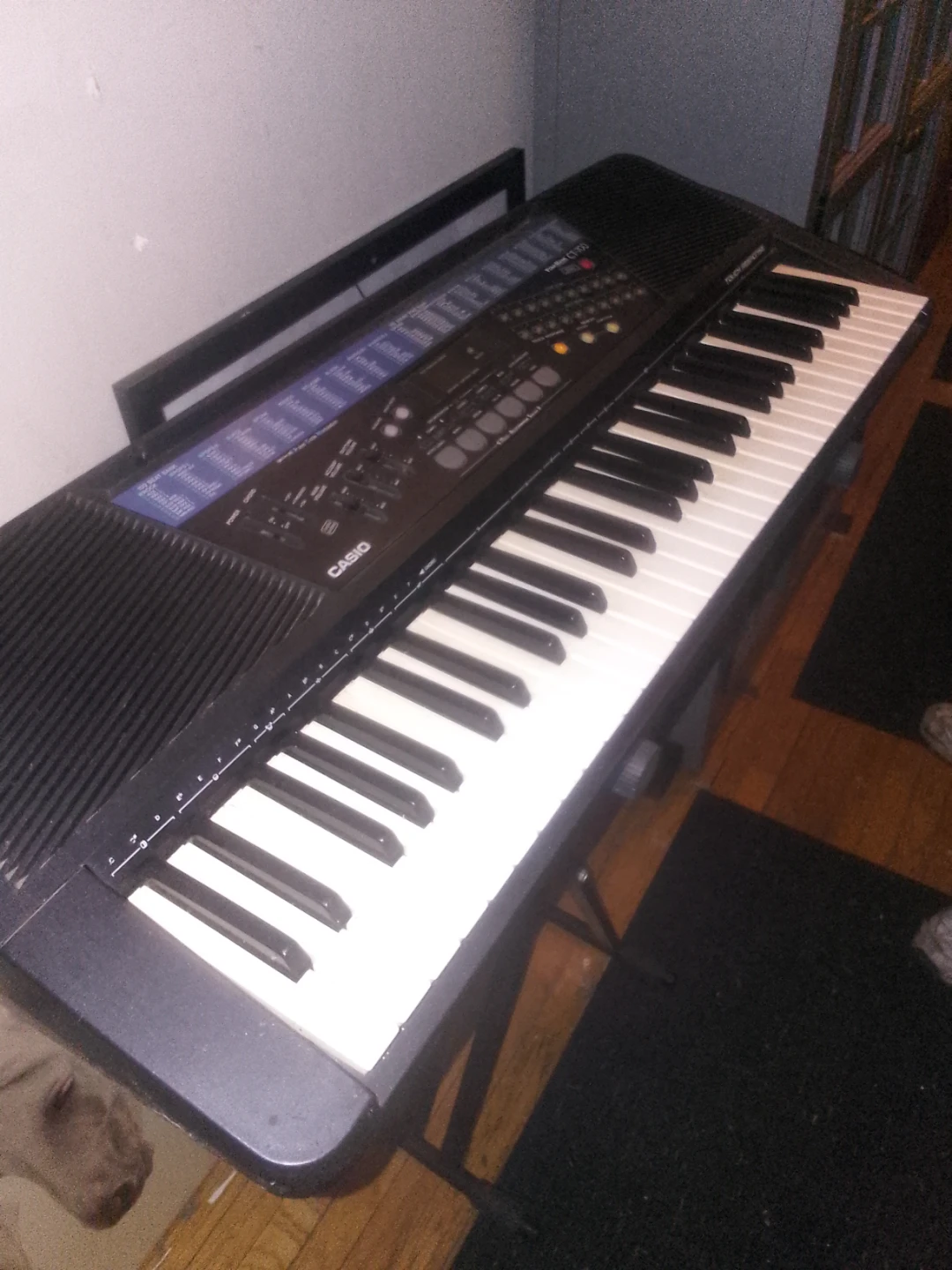 Casio CT-700 Tone Bank Keyboard