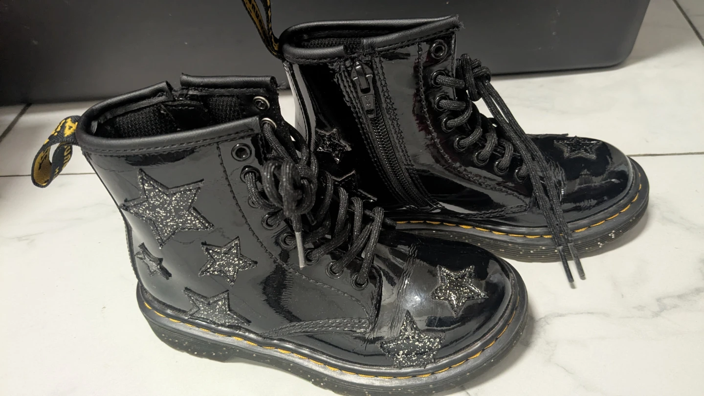 Dr. Martens Kids Black Patent Star Boots 12US