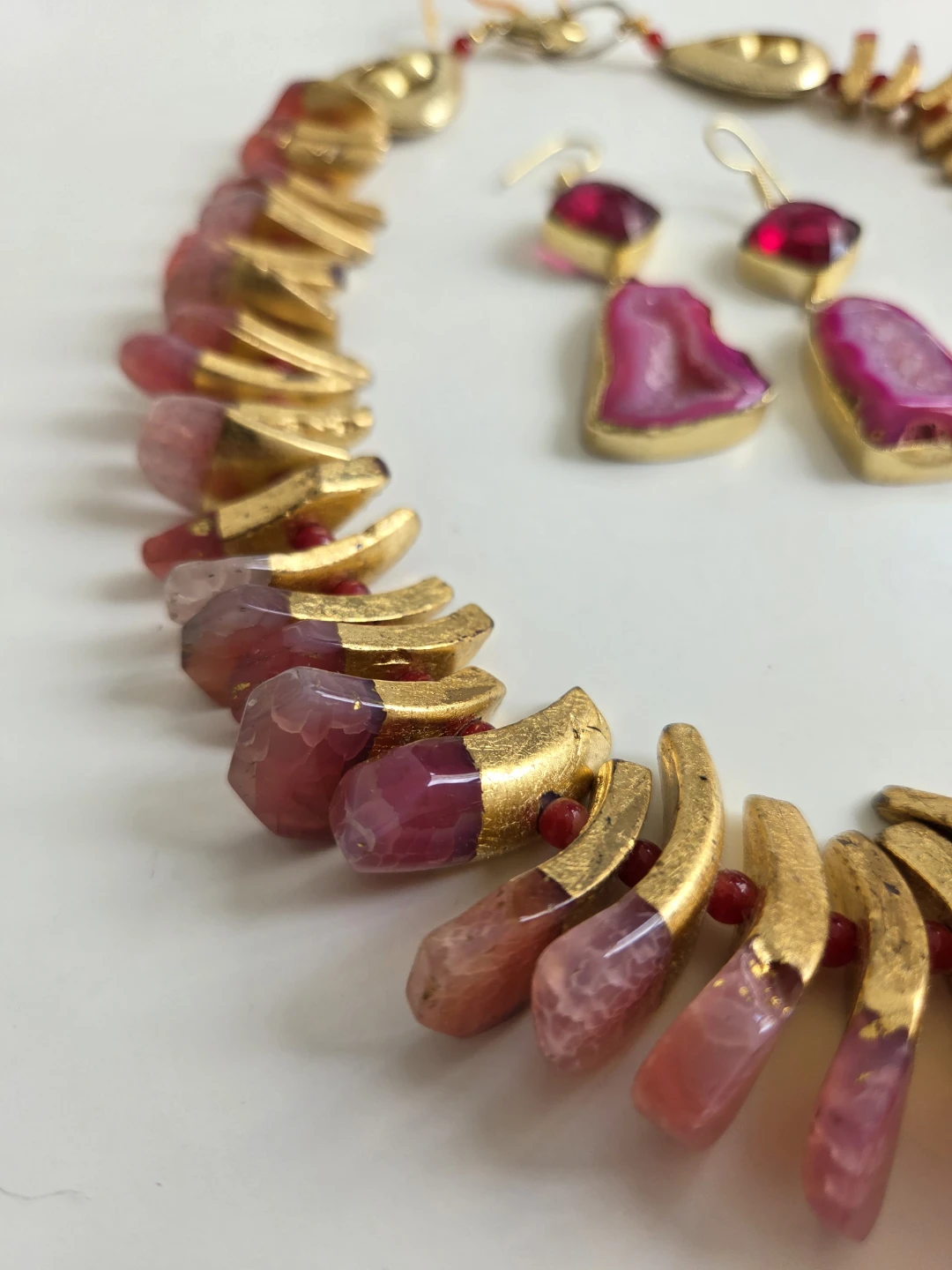 Semi precious-Gold Necklace Earrings Set with Pink Agate - photo 5
