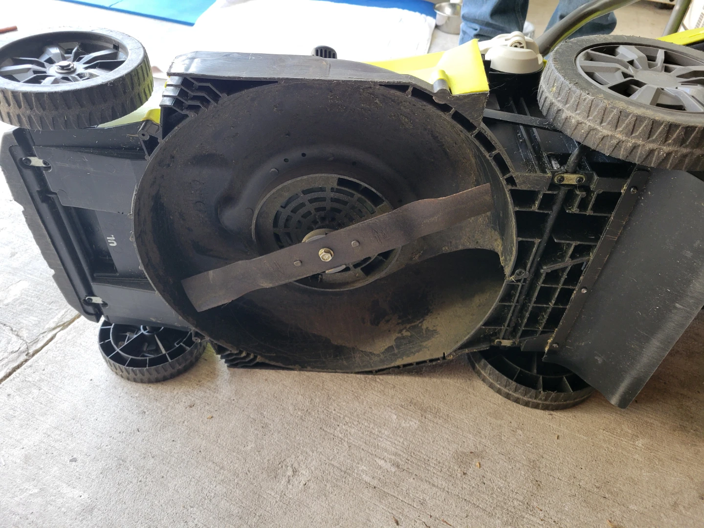 Ryobi 16-Inch Electric Lawn Mower - photo 4