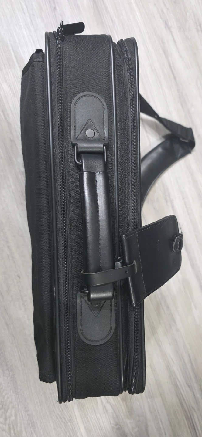 Black Briefcase / Laptop Bag with Shoulder Strap - photo 2