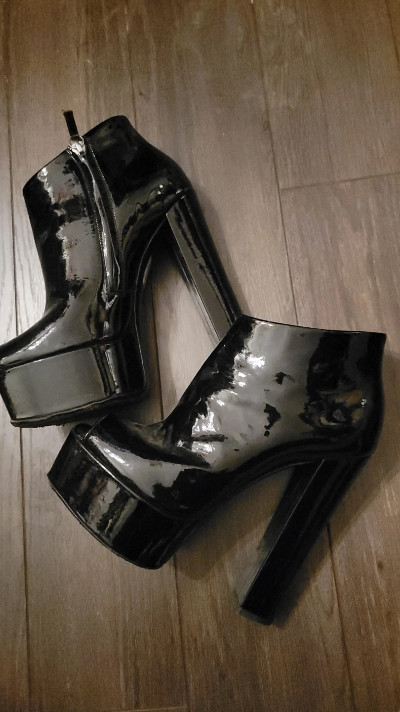 Giuseppe Zanotti Black Patent Leather Peep-Toe Platforms - photo 5