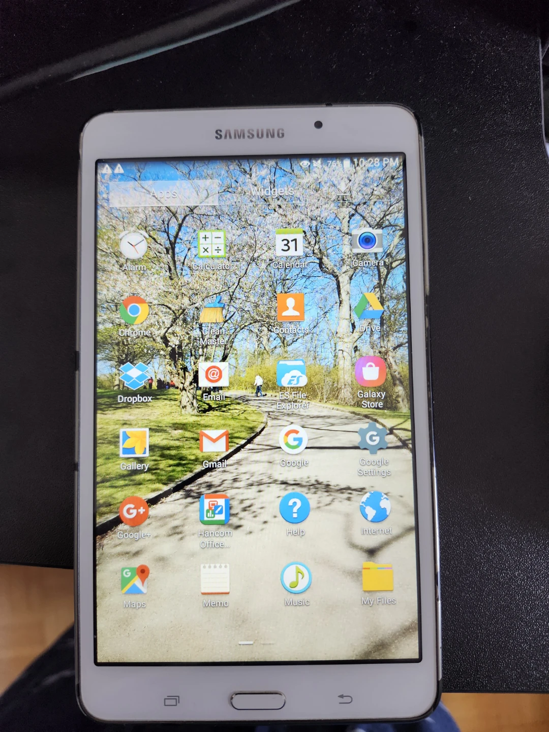 Samsung Galaxy Tab 4 7.0 tablet