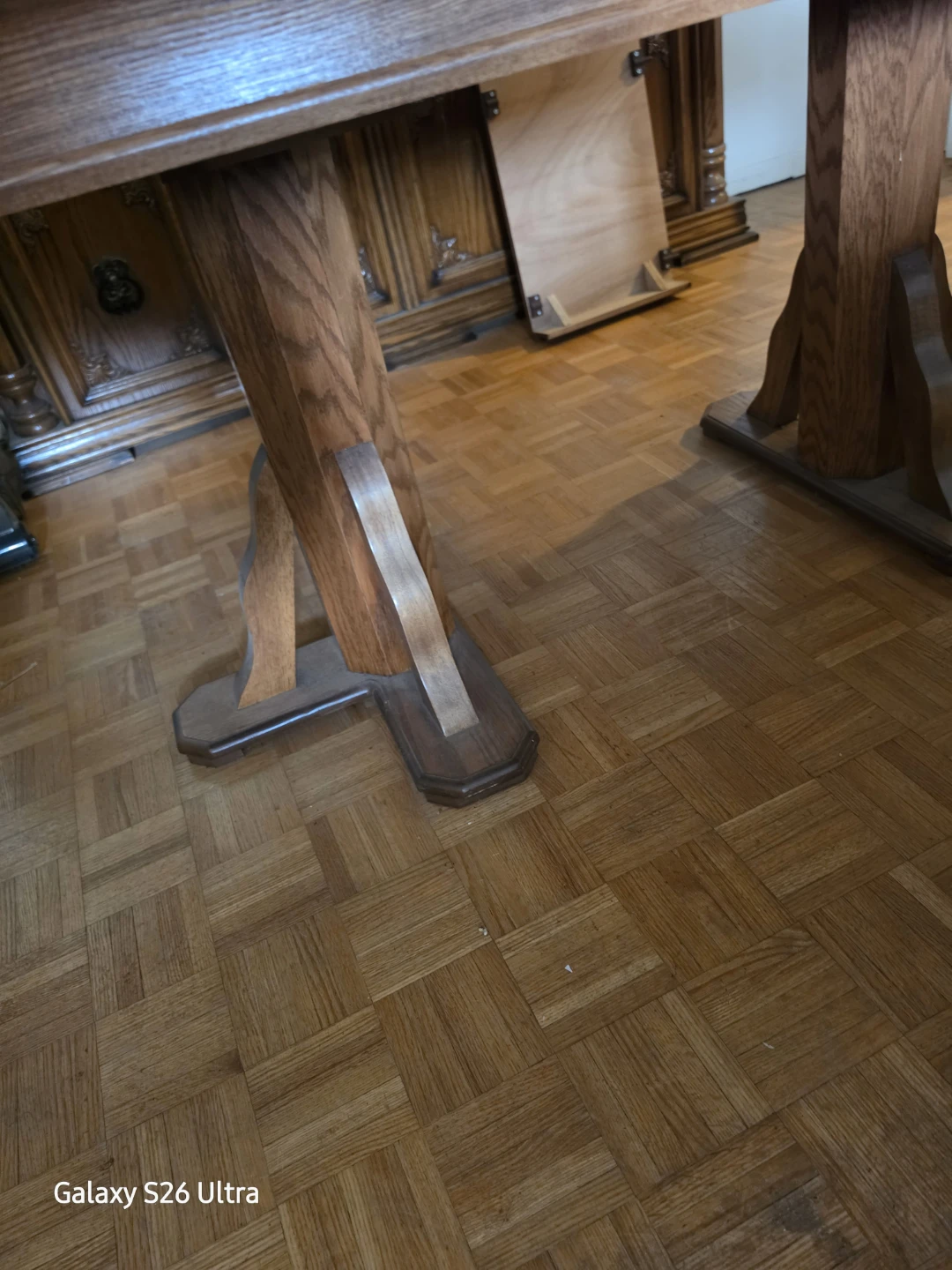 Solid Wood Dining Table and Chairs - photo 4