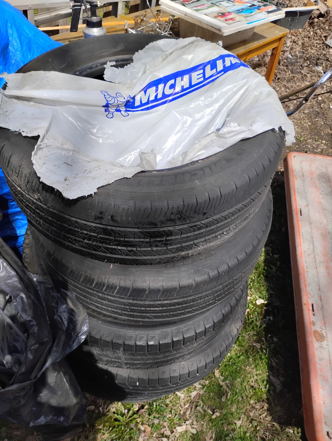 Set of 4 Michelin Tires - photo 4