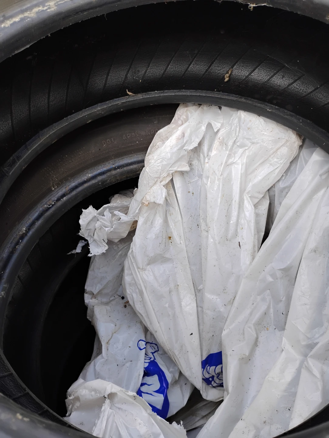 Set of 4 Michelin Tires - photo 5