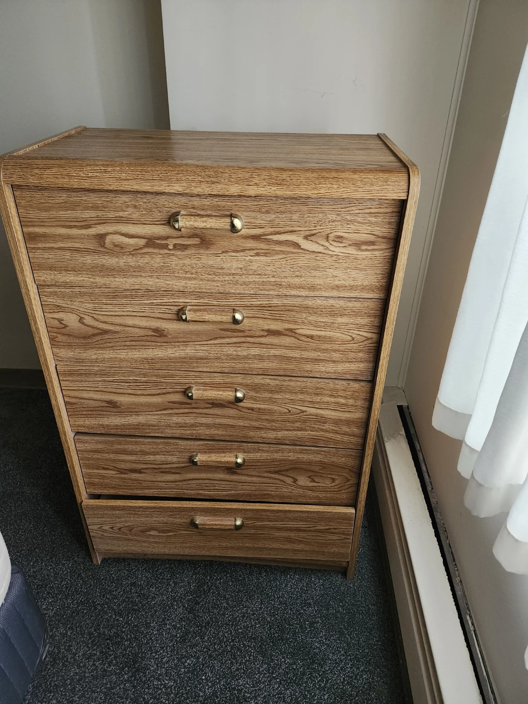 Wooden Dresser with 5 Drawers