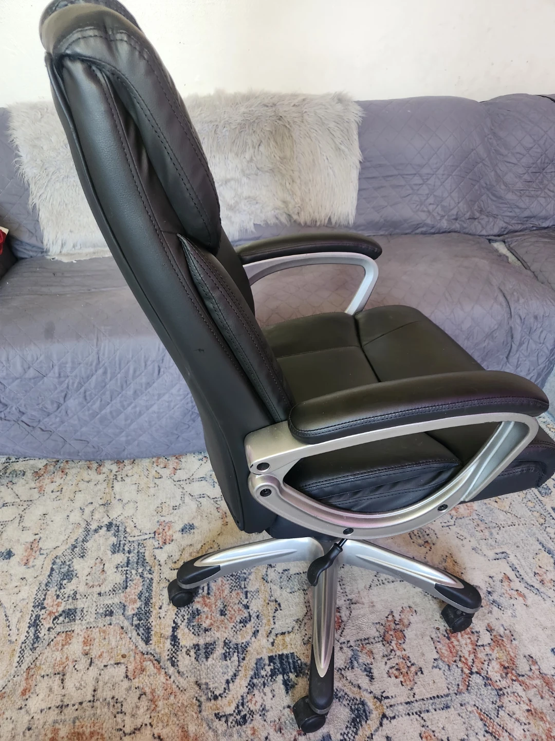Black Faux Leather Office Chair...Sold... - photo 2