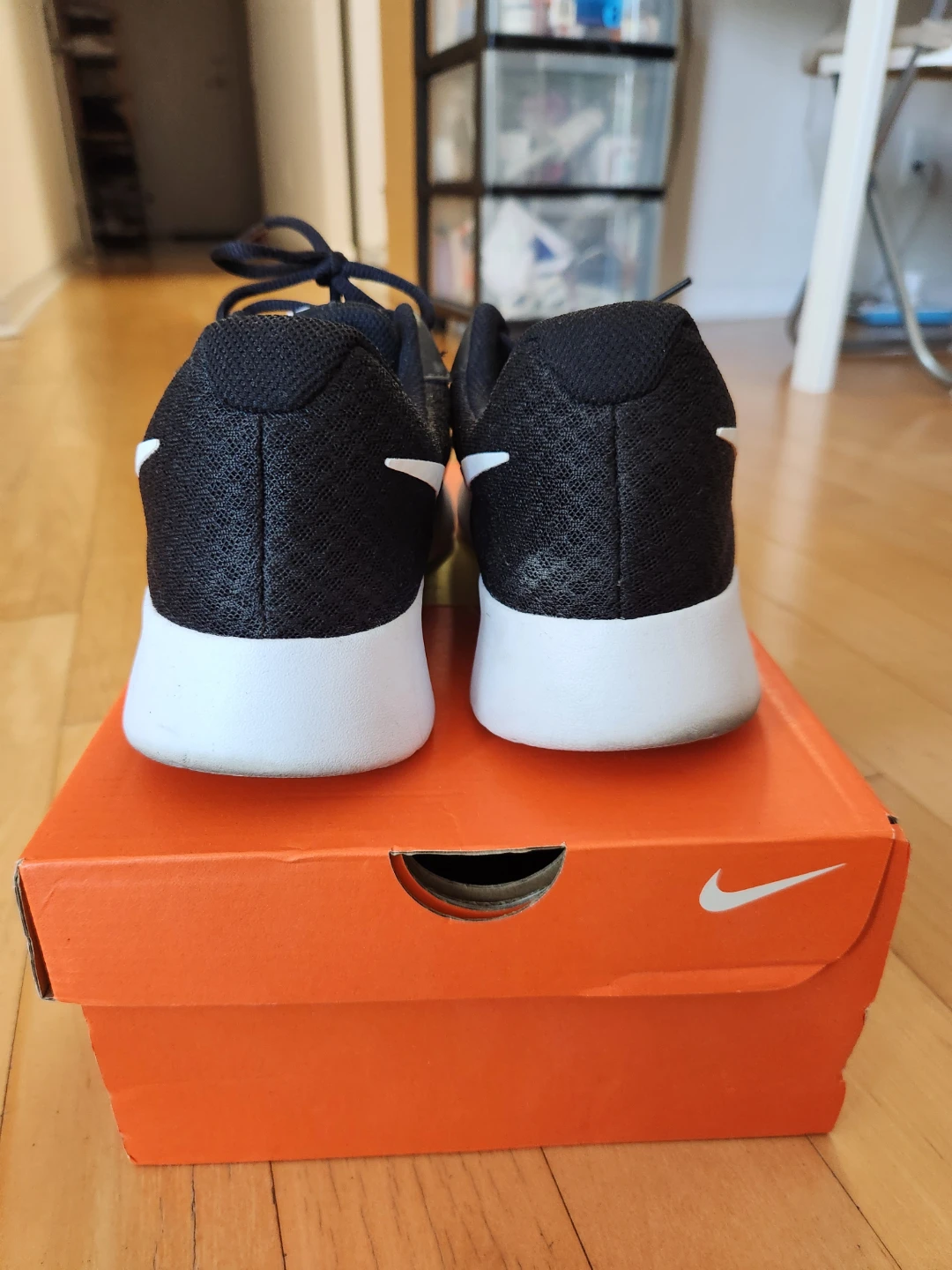 Nike Tanjun Men's Running Shoes Size 9 - photo 3