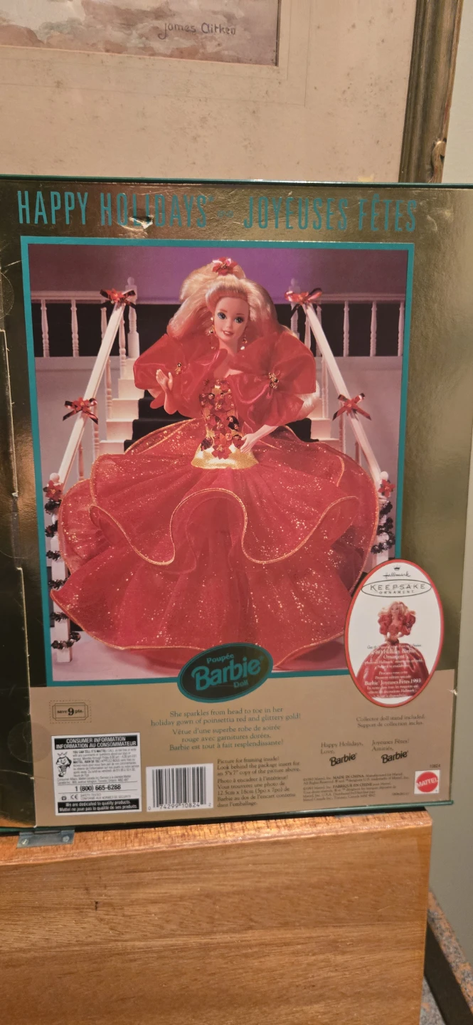 Happy Holidays Barbie Collector Doll - photo 2