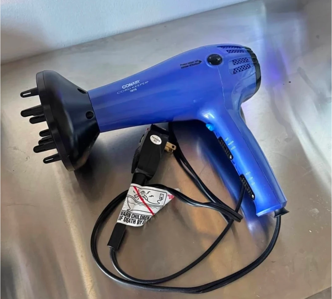 Conair Cord-Keeper 1875 Dryer w/ Diffuser and concentrator - photo 2
