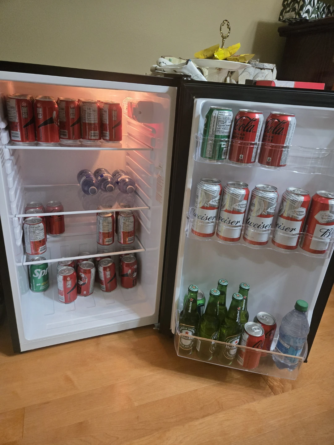 Hamilton Beach Mini Fridge