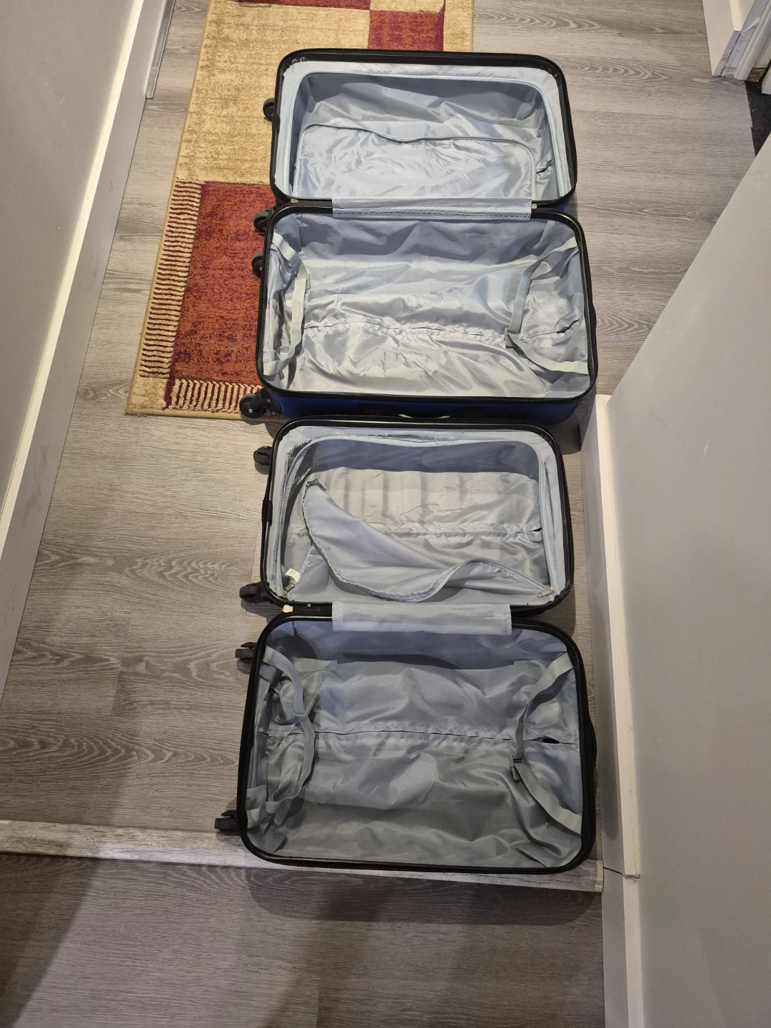 Luggage - photo 4