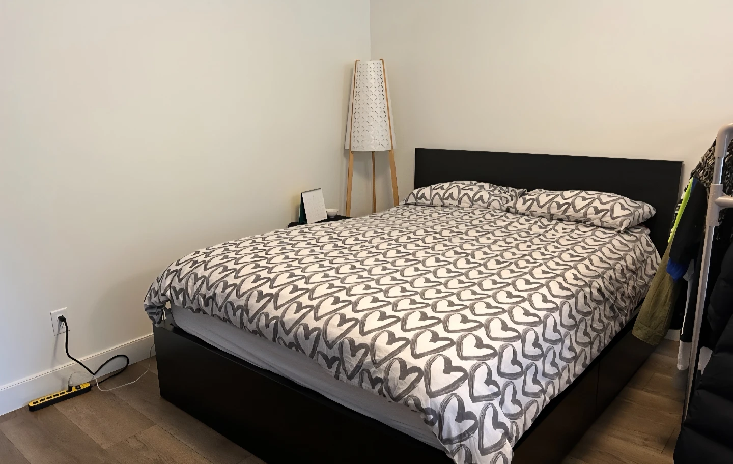 IKEA MALM Bed Frame with 2 Drawers and mattress - King Size - photo 2