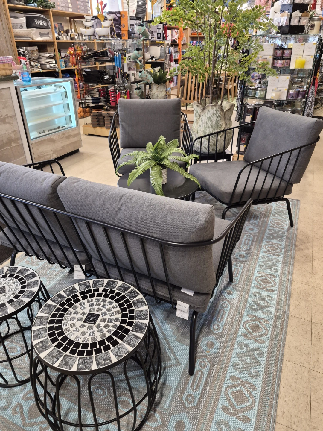 Gray Outdoor patio Set 2 seater sofa, 2Chairs, and Table - photo 2
