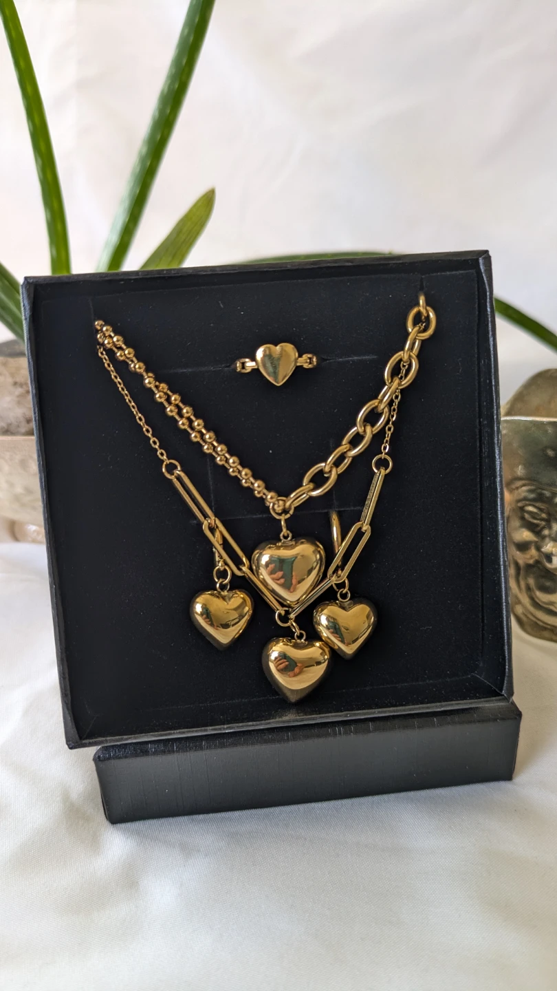 Chunky Heart 18k gold plated 4-piece Tarnish-free Jewelry set 🌷