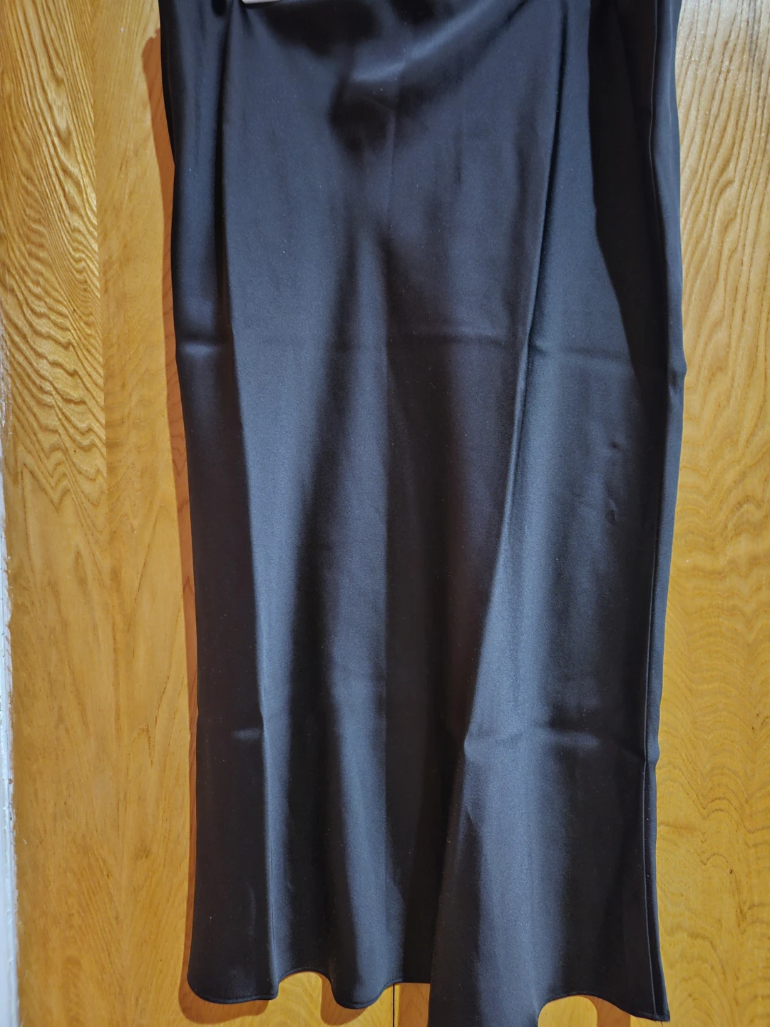 Club Monaco Black Satin Midi Skirt Size 10 - photo 2