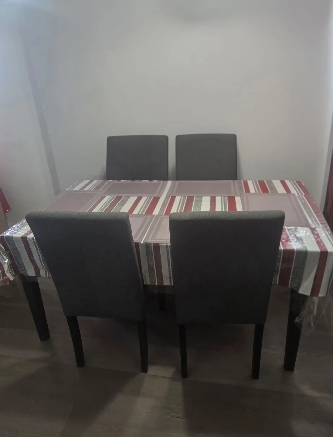 Wooden Dining table with 4 Grey Chairs 🌱