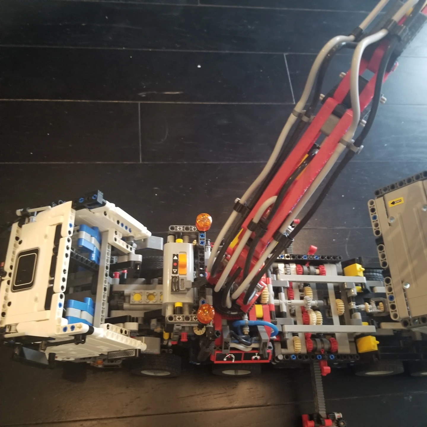 LEGO Technic 42043,Mercedez Benz - photo 2