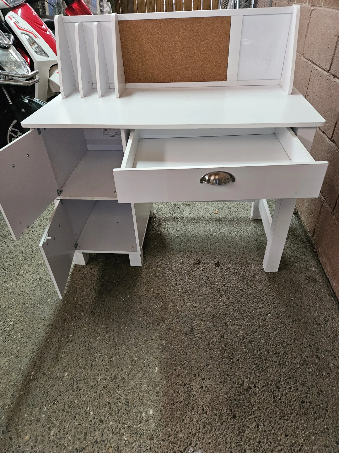 Small White Kids Desk with Cork Board and Storage - photo 3
