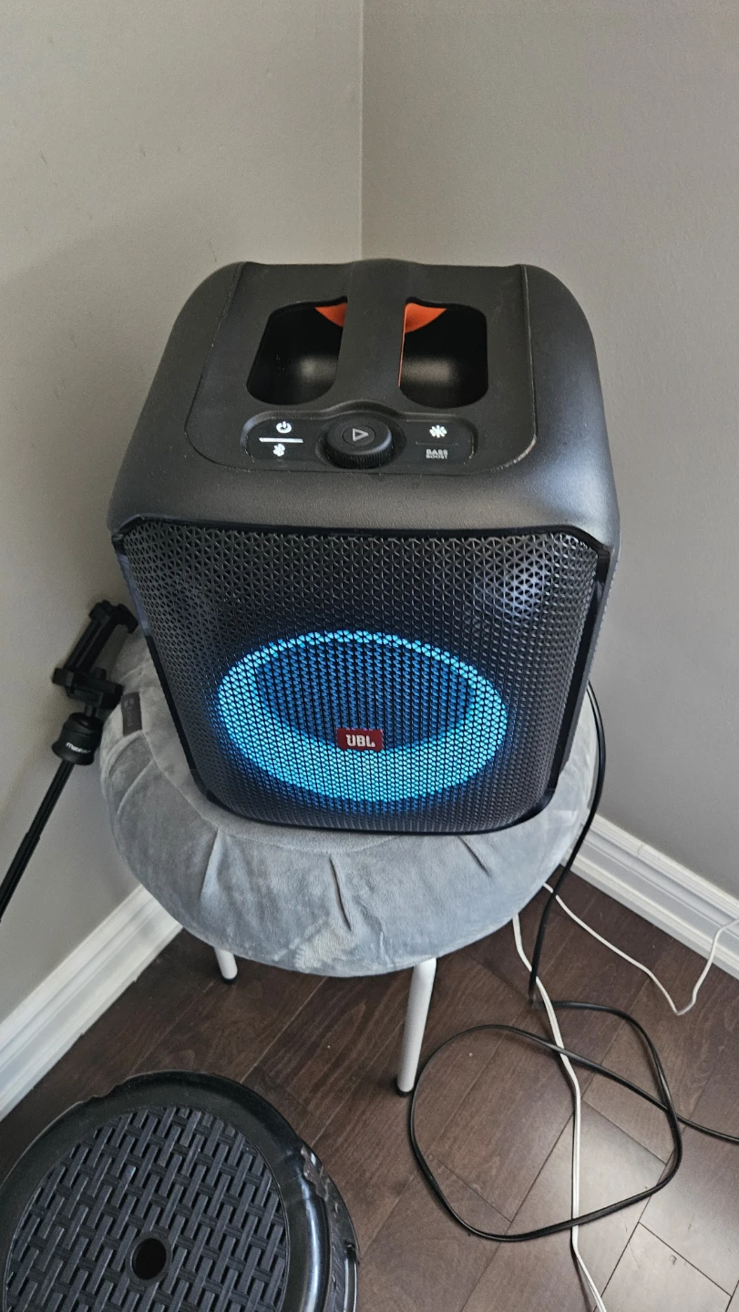JBL Portable Bluetooth Speaker