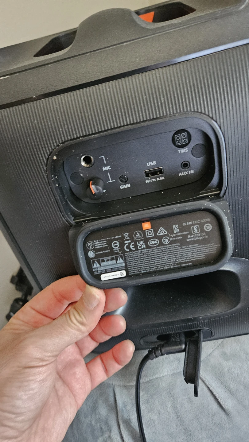 JBL Portable Bluetooth Speaker - photo 3