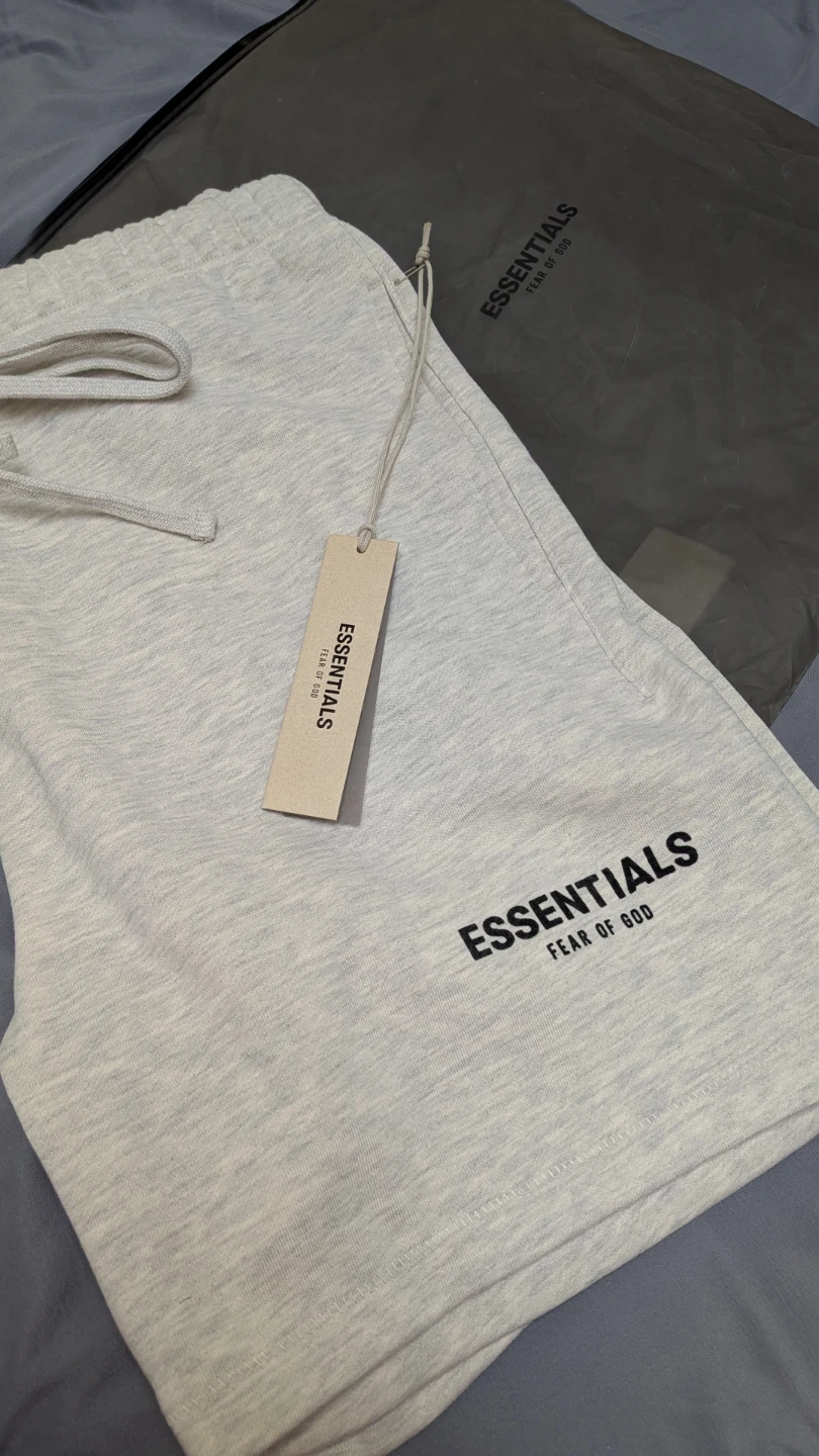 Fear of God Essentials Sweat Shorts - photo 2