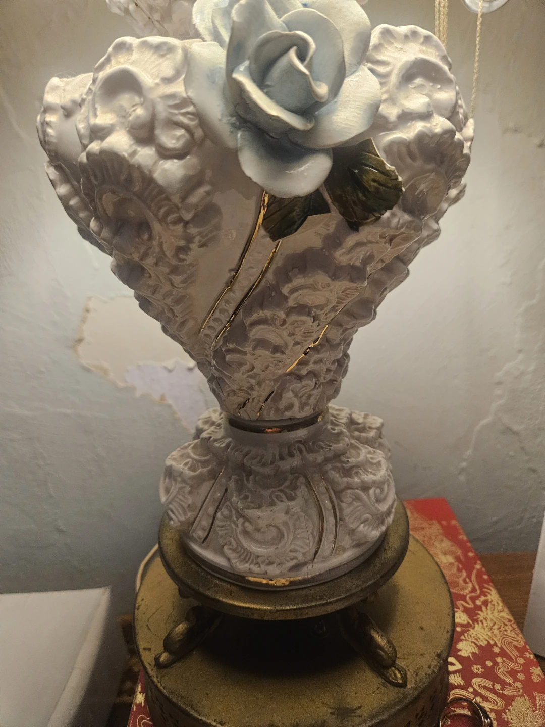 Vintage CopidemontePorcelain  Table Lamp with Blue Rose Accent - photo 2