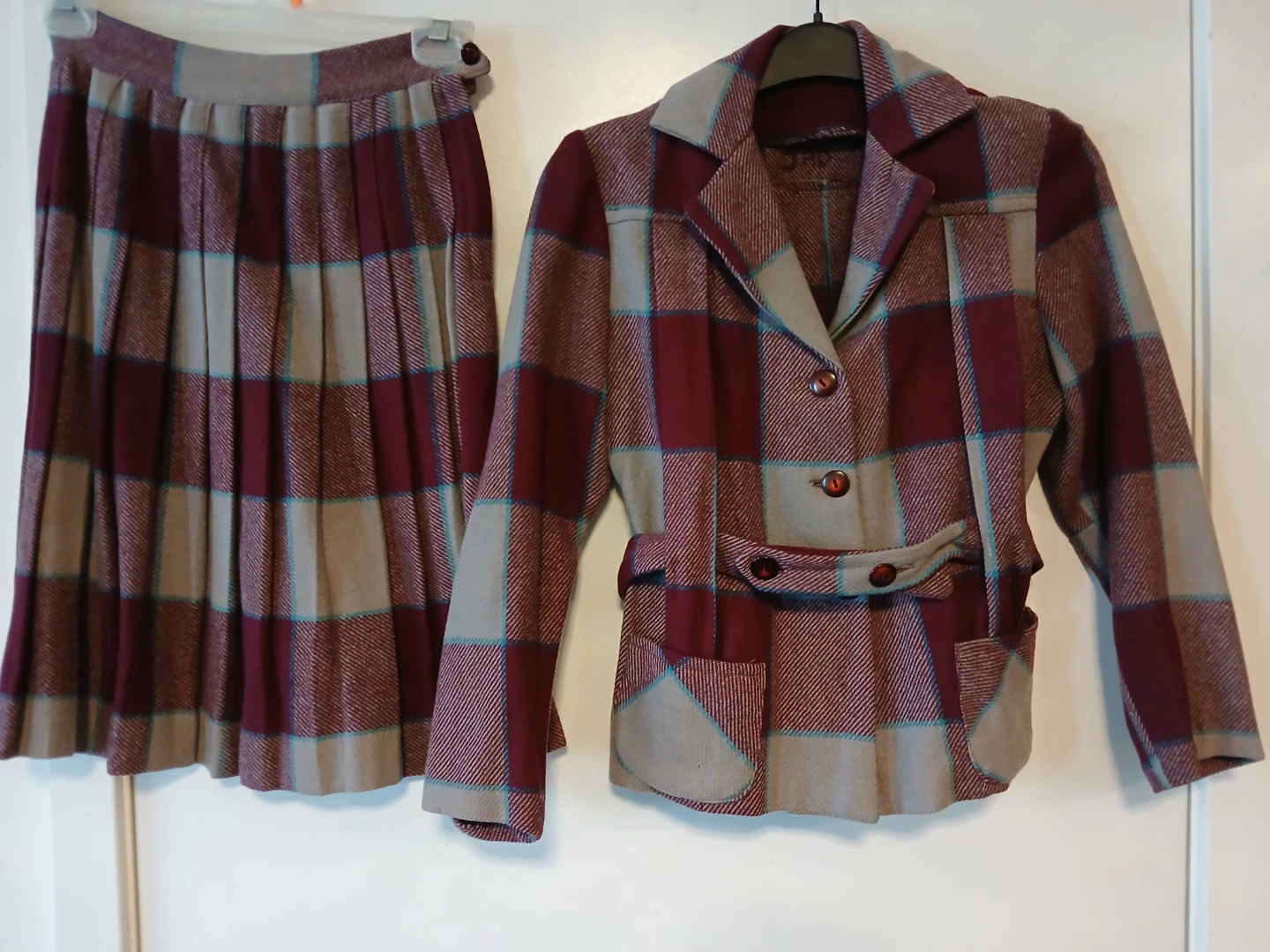 Nancy Lou Limited Plaid Skirt Suit Set. Size small.