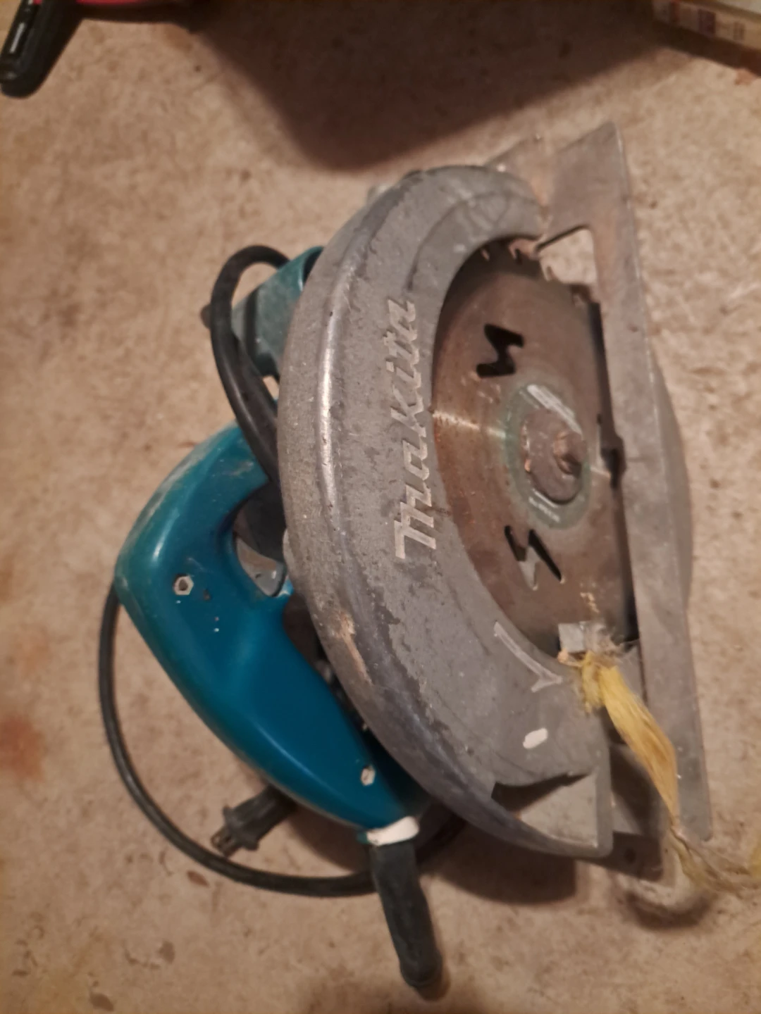 Makita Circular Saw - photo 2