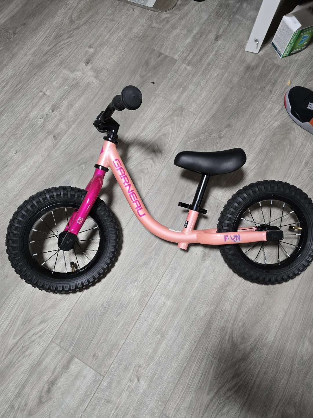 Garneau "FUN" Balance Bike - Pink
