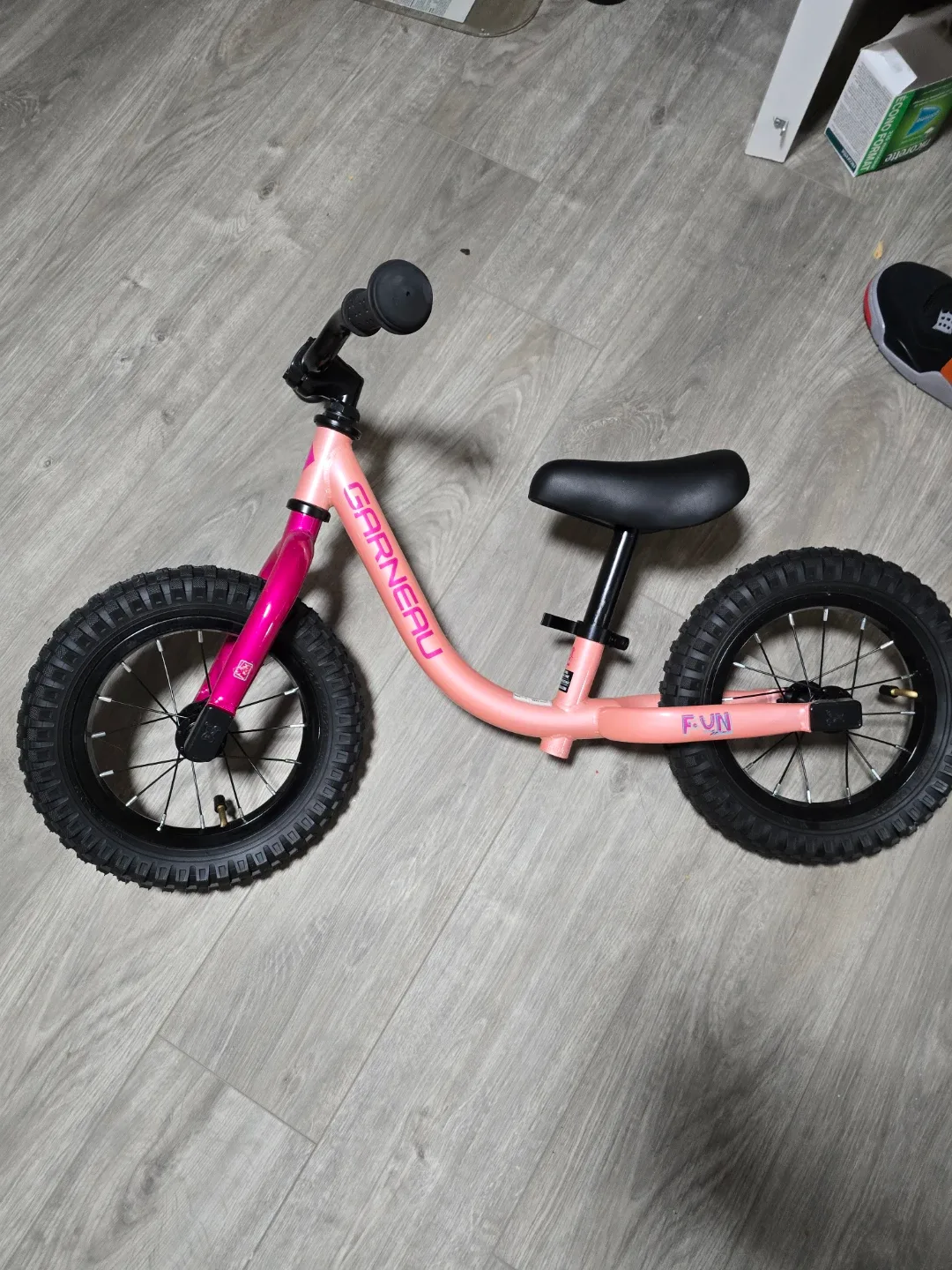Garneau "FUN" Balance Bike - Pink