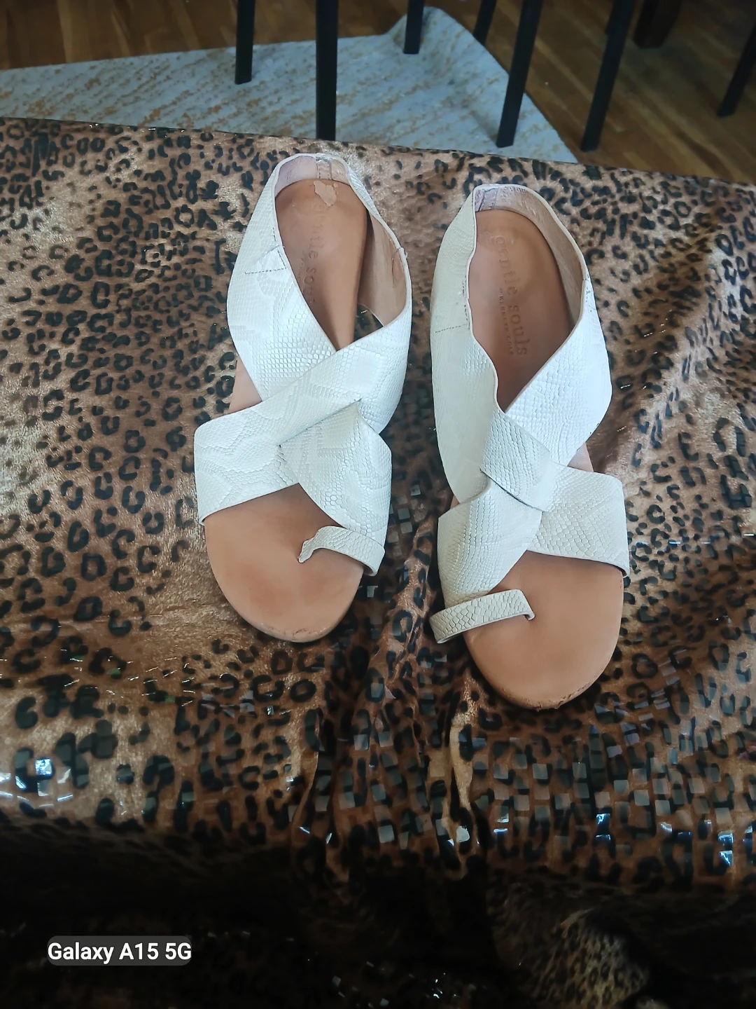 Gentle Souls White Criss-Cross Wedge Sandals - photo 3