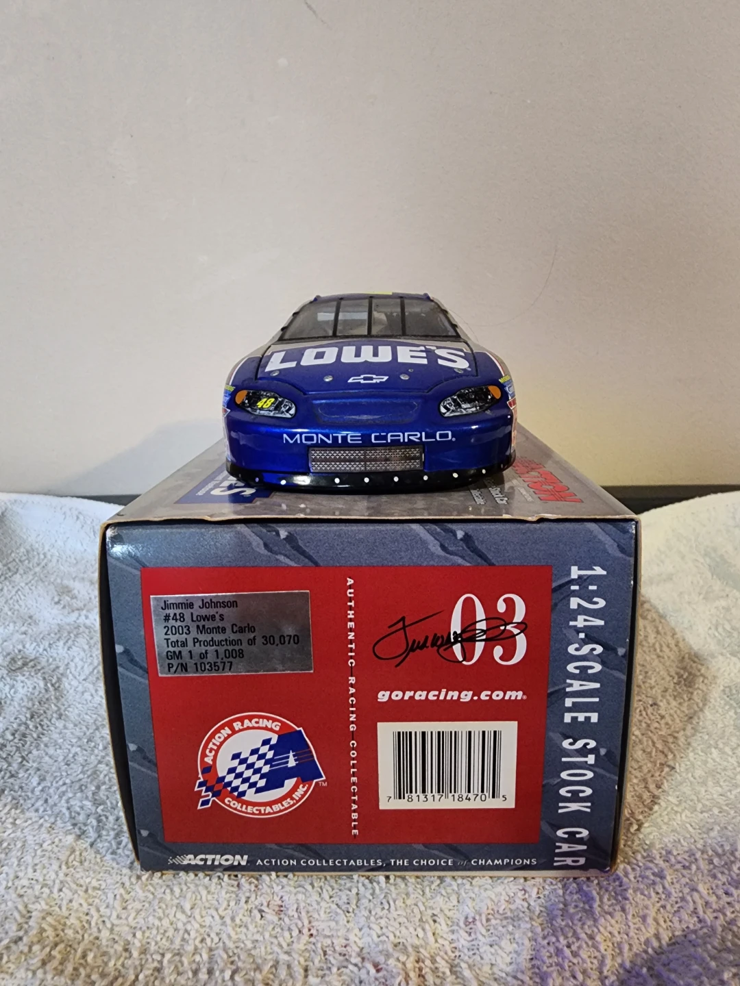 Jimmie Johnson #48 Lowe's Monte Carlo 1:24 Scale Stock Car - photo 2