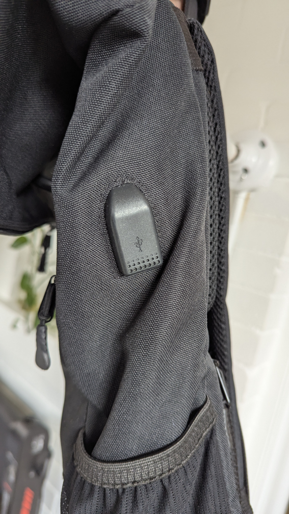 Ela Mo Rolltop Backpack in Black - photo 5